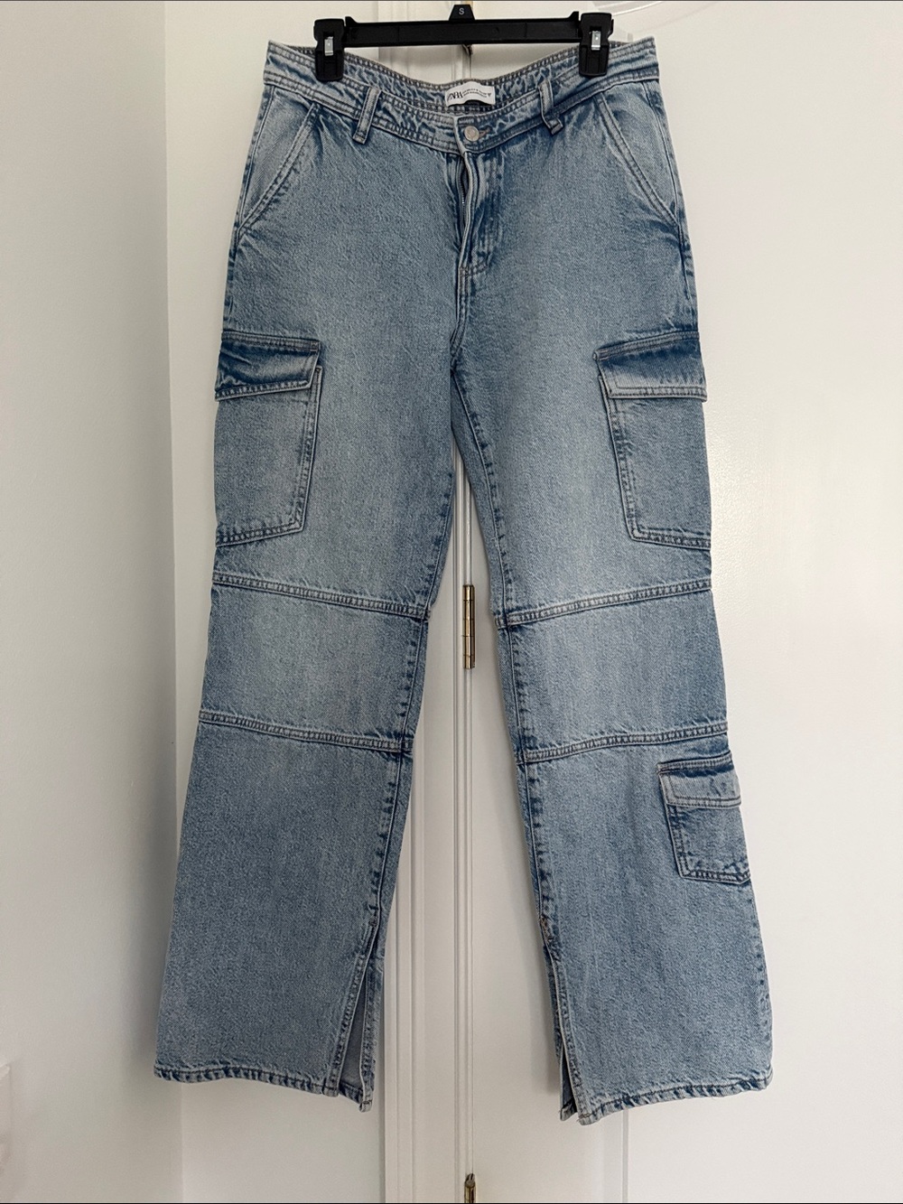 Zara Light Blue Denim CargoJeans with Contrast Stitching